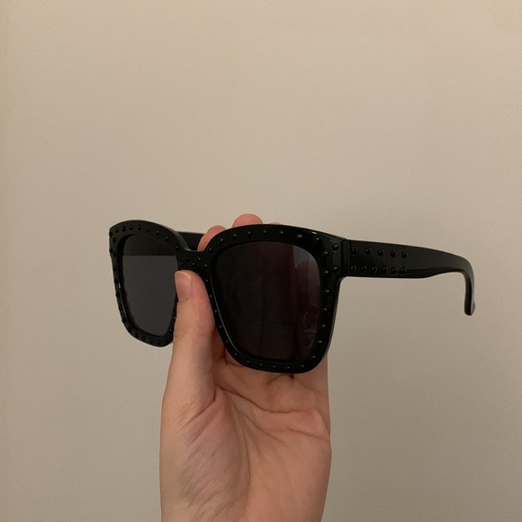 Steve Madden Studded Glossy Black Sunglasses - Picture 6 of 12